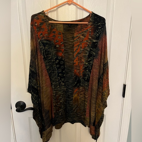 Coco and Carmen OS Top - Picture 3 of 6